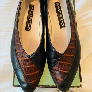 MAUD FRIZON BLACK & Brown strip Aligator Flats